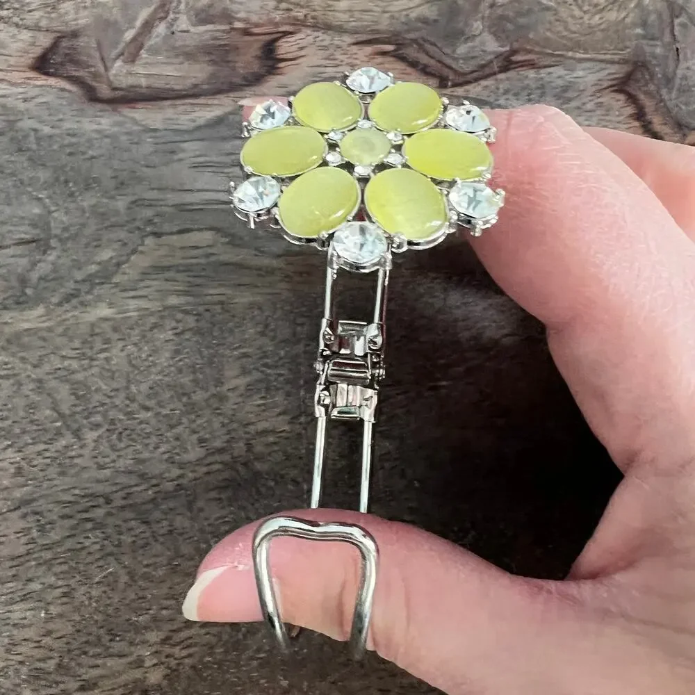 Silver and green rhinestone studded floral spring hinged cuff bracelet - Picture 5 of 7